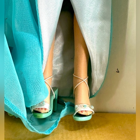 Vintage “Blue Goddess” Porcelain Doll in the Gene Collection by Mel Odom - Picture 3 of 8